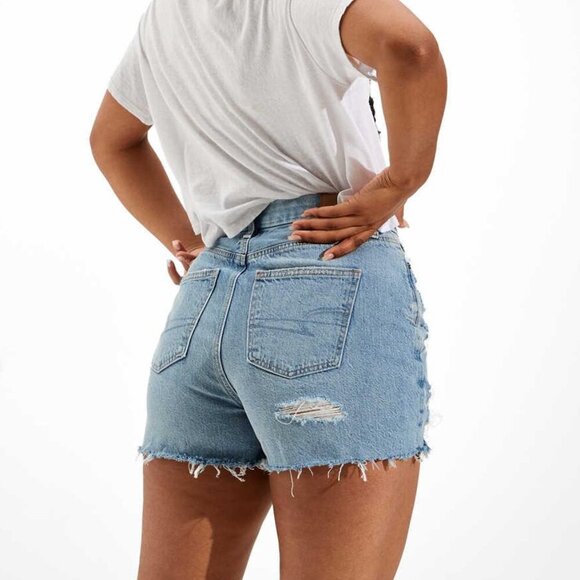 (Flaws) NWT AE | Distressed Mom Shorts in light blue - Picture 2 of 16